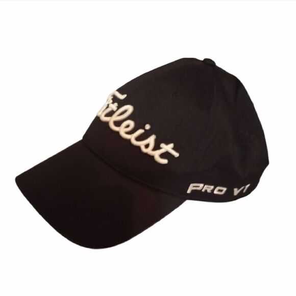 Titleist Men Golf Fitted Hat - Picture 1 of 3
